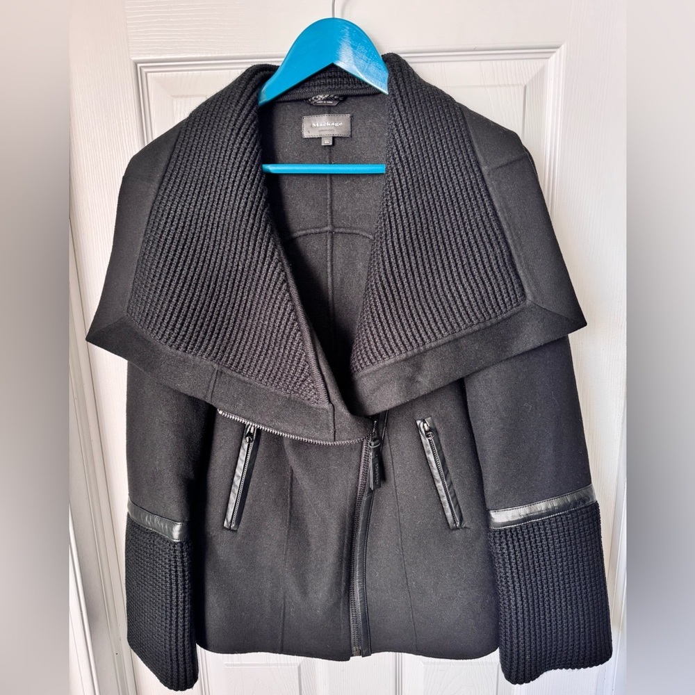 Women’s Mackage Wool Zip Fitted Wrap Coat Size Medium Like NEW - Picture 2 of 12